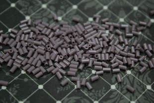 Бисер Япония 3 мм BUGLE 5 г 0052